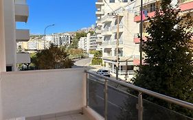 White Apartment - Green